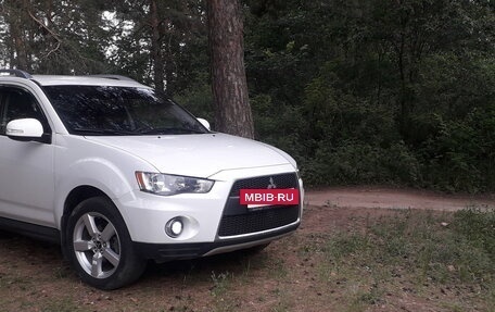 Mitsubishi Outlander III рестайлинг 3, 2010 год, 1 465 000 рублей, 7 фотография