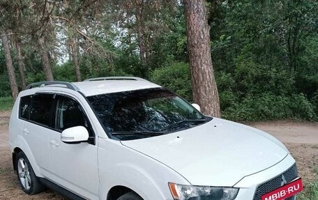 Mitsubishi Outlander III рестайлинг 3, 2010 год, 1 465 000 рублей, 12 фотография