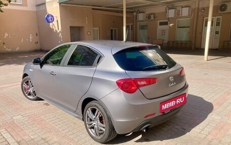 Alfa Romeo Giulietta, 2014 год, 1 250 000 рублей, 4 фотография