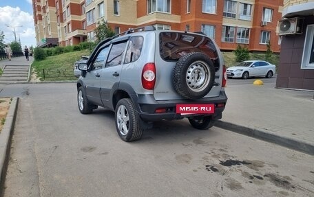 Chevrolet Niva I рестайлинг, 2015 год, 730 000 рублей, 8 фотография