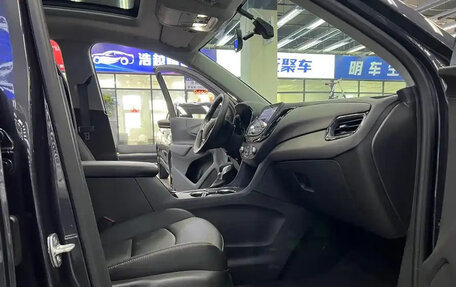 Chevrolet Equinox III, 2022 год, 1 800 000 рублей, 6 фотография