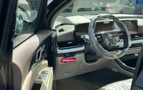 KIA Carnival, 2025 год, 7 380 000 рублей, 18 фотография