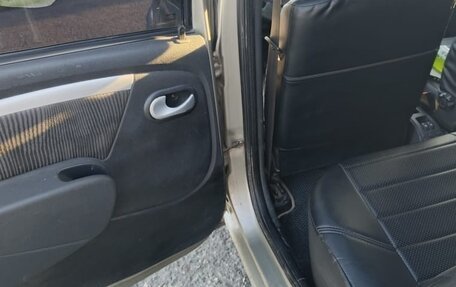 Renault Logan I, 2013 год, 599 000 рублей, 6 фотография