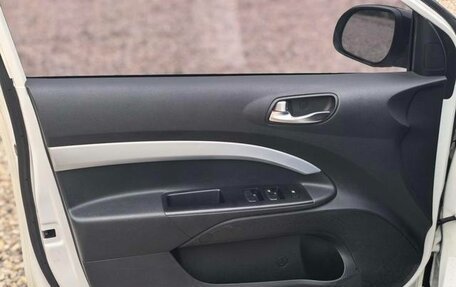 KIA Stonic, 2022 год, 1 600 000 рублей, 12 фотография