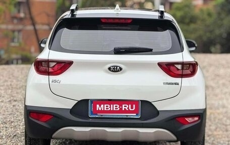 KIA Stonic, 2022 год, 1 600 000 рублей, 7 фотография