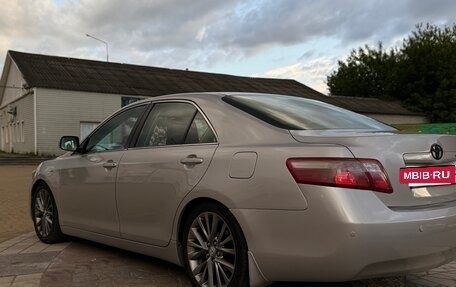 Toyota Camry, 2008 год, 1 290 000 рублей, 5 фотография