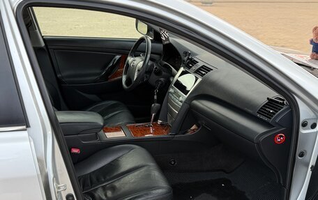 Toyota Camry, 2008 год, 1 290 000 рублей, 11 фотография