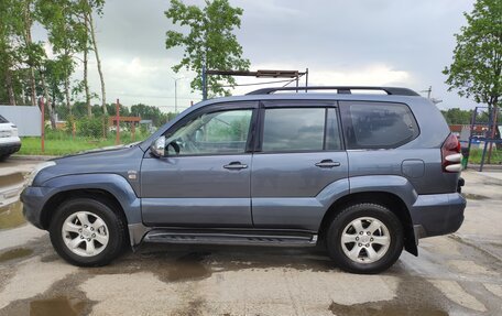 Toyota Land Cruiser Prado 120 рестайлинг, 2004 год, 1 500 000 рублей, 3 фотография