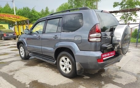 Toyota Land Cruiser Prado 120 рестайлинг, 2004 год, 1 500 000 рублей, 2 фотография