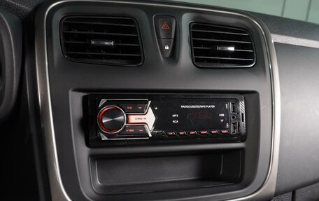 Renault Logan II, 2017 год, 699 000 рублей, 13 фотография