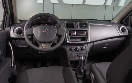 Renault Logan II, 2017 год, 699 000 рублей, 6 фотография