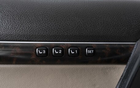 Toyota Land Cruiser 200, 2009 год, 2 889 000 рублей, 28 фотография
