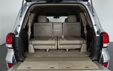 Toyota Land Cruiser 200, 2009 год, 2 889 000 рублей, 32 фотография