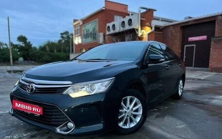 Toyota Camry, 2015 год, 1 990 000 рублей, 2 фотография