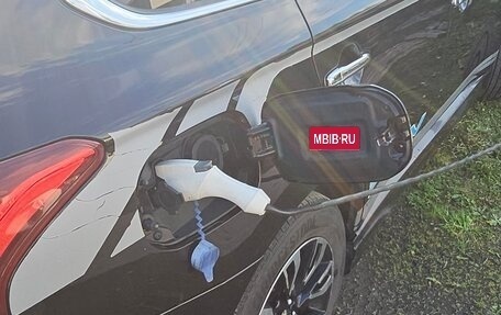 Mitsubishi Outlander III рестайлинг 3, 2016 год, 2 200 000 рублей, 16 фотография