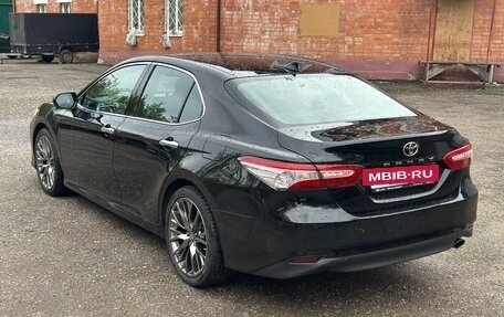 Toyota Camry, 2019 год, 3 095 000 рублей, 3 фотография