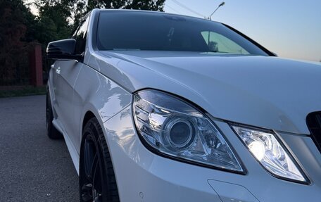 Mercedes-Benz E-Класс, 2012 год, 1 750 000 рублей, 2 фотография