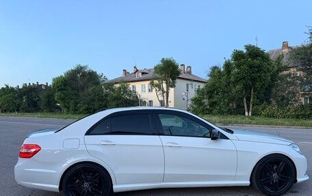 Mercedes-Benz E-Класс, 2012 год, 1 750 000 рублей, 4 фотография
