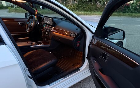 Mercedes-Benz E-Класс, 2012 год, 1 750 000 рублей, 15 фотография