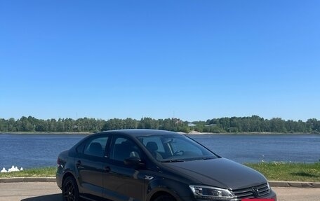 Volkswagen Polo VI (EU Market), 2017 год, 1 225 000 рублей, 2 фотография