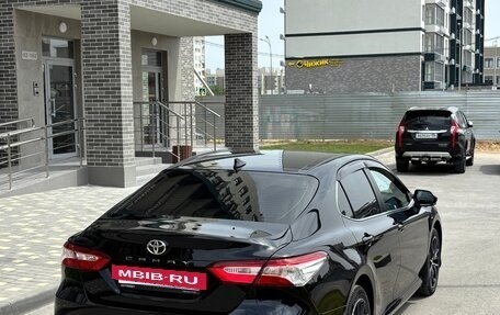 Toyota Camry, 2021 год, 3 050 000 рублей, 6 фотография