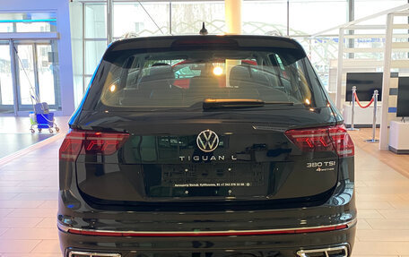 Volkswagen Tiguan II, 2023 год, 6 069 900 рублей, 5 фотография