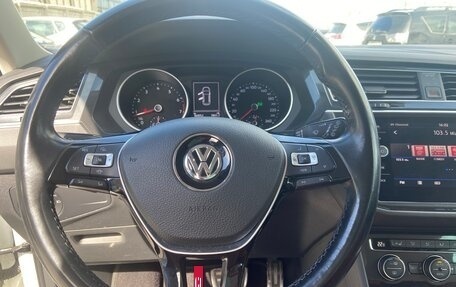 Volkswagen Tiguan II, 2019 год, 2 200 000 рублей, 13 фотография