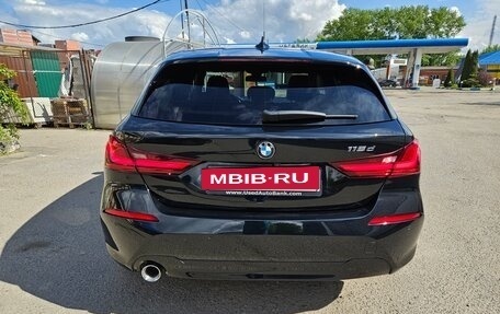 BMW 1 серия, 2021 год, 2 200 000 рублей, 5 фотография