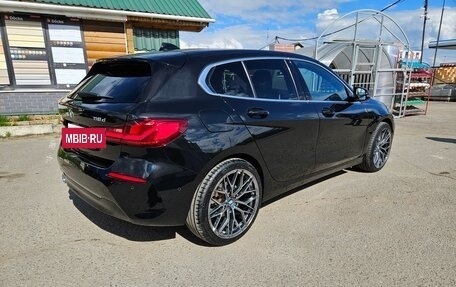 BMW 1 серия, 2021 год, 2 200 000 рублей, 7 фотография