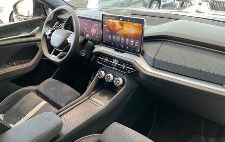 Skoda Kodiaq, 2025 год, 5 800 000 рублей, 10 фотография