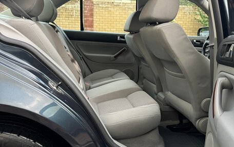 Volkswagen Bora, 2004 год, 1 100 000 рублей, 22 фотография