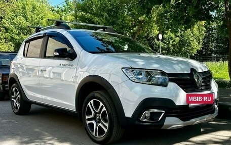 Renault Sandero II рестайлинг, 2022 год, 1 750 000 рублей, 4 фотография