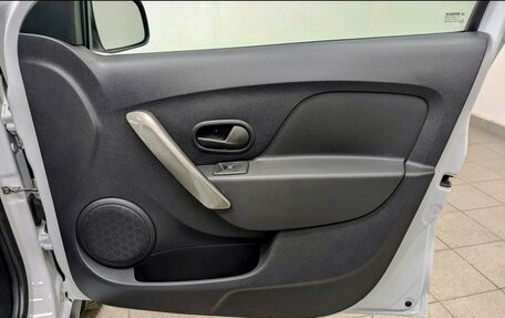 Renault Sandero II рестайлинг, 2022 год, 1 750 000 рублей, 18 фотография