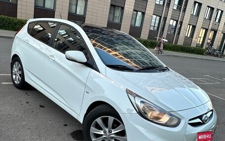 Hyundai Solaris II рестайлинг, 2012 год, 1 050 000 рублей, 1 фотография