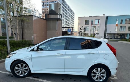 Hyundai Solaris II рестайлинг, 2012 год, 1 050 000 рублей, 3 фотография