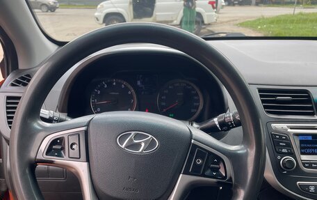 Hyundai Solaris II рестайлинг, 2016 год, 800 000 рублей, 6 фотография