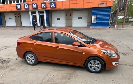 Hyundai Solaris II рестайлинг, 2016 год, 800 000 рублей, 2 фотография