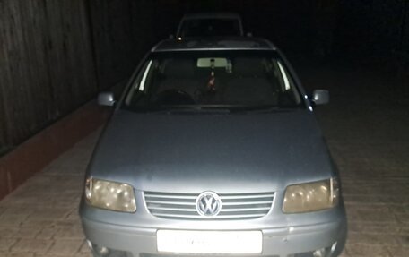 Volkswagen Polo IV рестайлинг, 2001 год, 250 000 рублей, 4 фотография