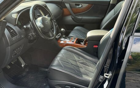Infiniti QX70, 2016 год, 3 600 000 рублей, 10 фотография