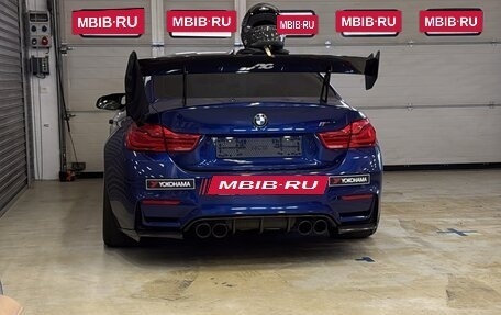 BMW M4, 2018 год, 5 800 000 рублей, 4 фотография