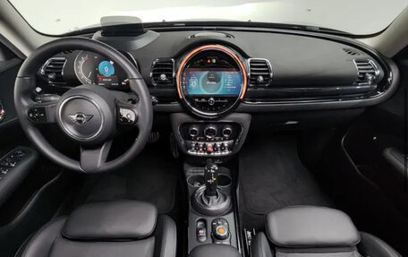 MINI Clubman, 2023 год, 2 700 000 рублей, 7 фотография