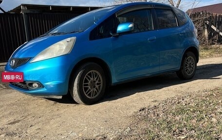 Honda Fit III, 2010 год, 550 000 рублей, 2 фотография