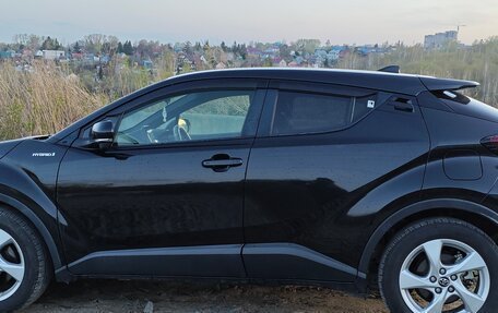 Toyota C-HR I рестайлинг, 2018 год, 2 200 000 рублей, 11 фотография