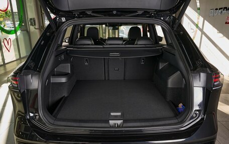 Volkswagen Tiguan, 2024 год, 5 390 000 рублей, 11 фотография