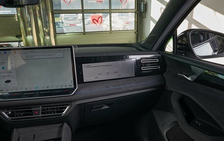 Volkswagen Tiguan, 2024 год, 5 390 000 рублей, 17 фотография