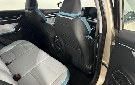Geely Emgrand, 2023 год, 1 880 000 рублей, 17 фотография