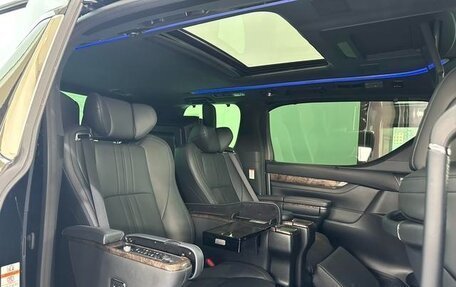 Toyota Alphard III, 2022 год, 9 978 887 рублей, 11 фотография