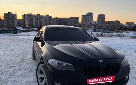 BMW 5 серия, 2011 год, 1 900 000 рублей, 10 фотография
