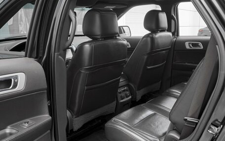 Ford Explorer VI, 2013 год, 1 899 000 рублей, 13 фотография
