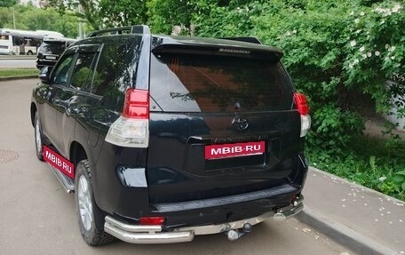 Toyota Land Cruiser Prado 150 рестайлинг 2, 2011 год, 3 000 000 рублей, 1 фотография